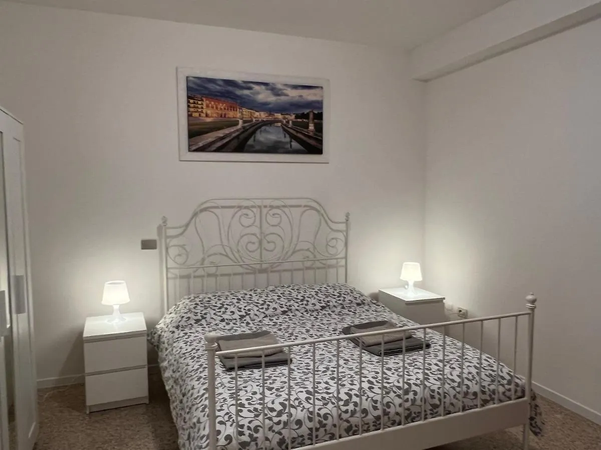 Apartment Casa Roma Rooms& Apartmens Padova